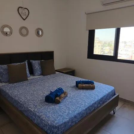 The Blue Eye Apartment *